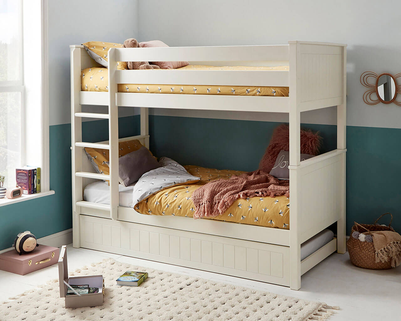 Cambridge bunk bed in surf white