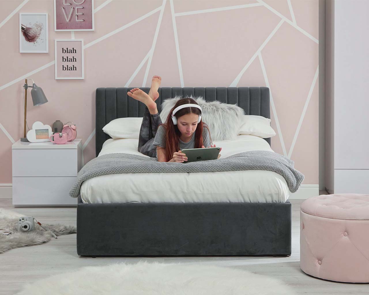 2 single online beds equal