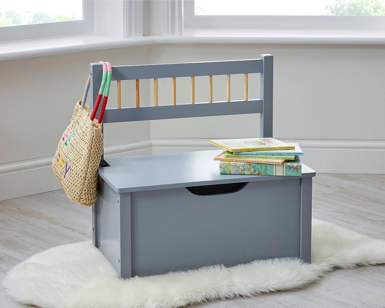 Kids storage bench