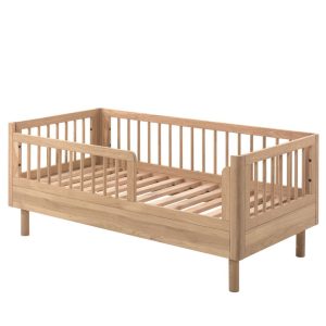 Alternative view of Woody Solid Oak Toddler Bed