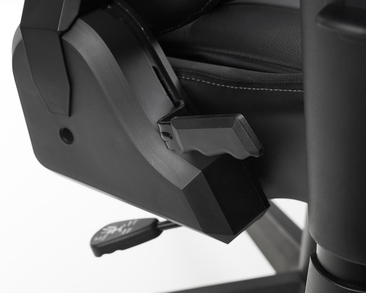 Meteor Gaming Chair in Black/Grey - Image 4