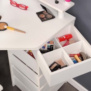 Corner Beauty Bar - Image 3