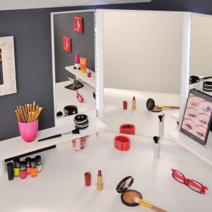Corner Beauty Bar - Image 5