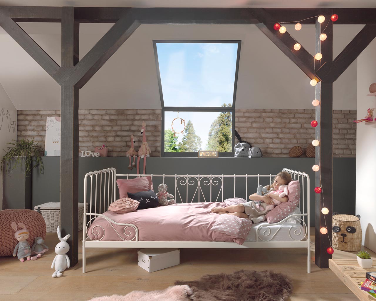 Paris Metal Daybed - Image 2