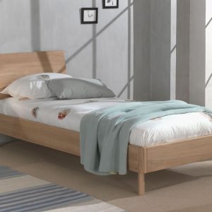 Woody Solid Oak Single Bed